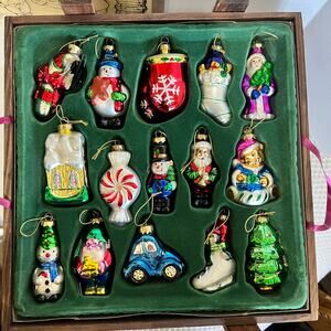 Thomas Pacconi Museum Series Glass Christmas Ornaments Wooden Box 30 Ornaments